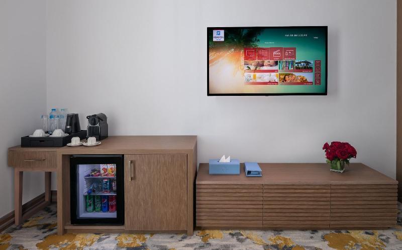 Crystal Inn Hotel - Alamein (Adults Only) El Alamein Buitenkant foto A television in a hotel room