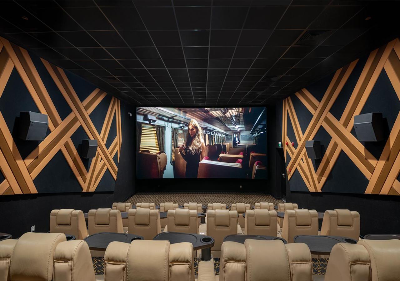Crystal Inn Hotel - Alamein (Adults Only) El Alamein Buitenkant foto The interior of a typical movie theater